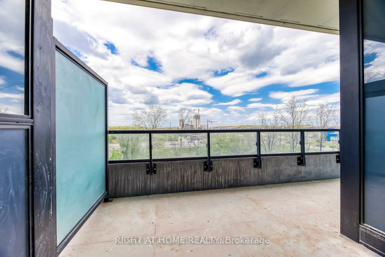 2485, Taunton, 1015 - RO River Oaks, Oakville