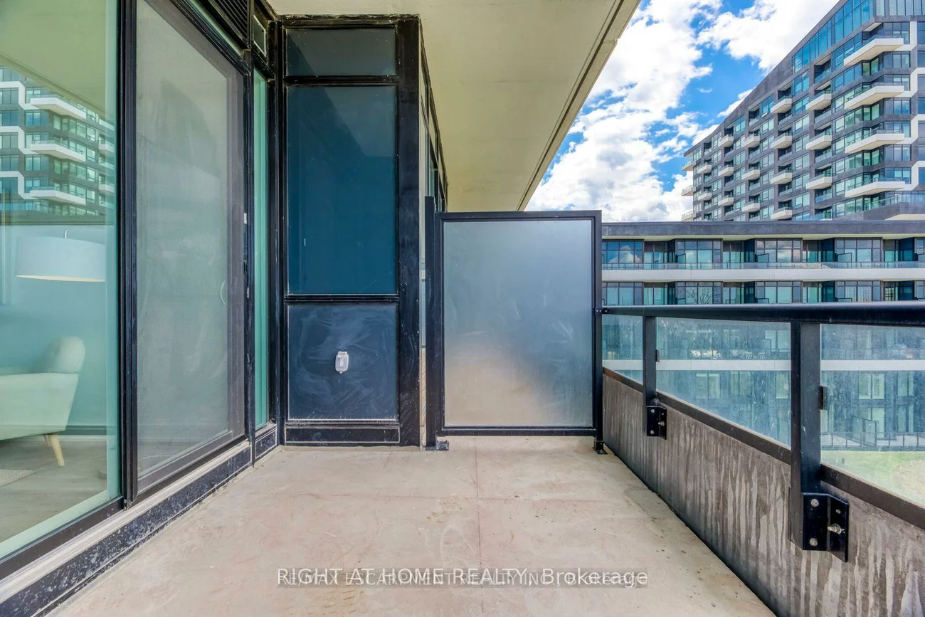 2485, Taunton, 1015 - RO River Oaks, Oakville