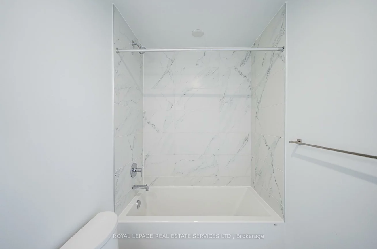 395, Dundas, 1008 - GO Glenorchy, Oakville