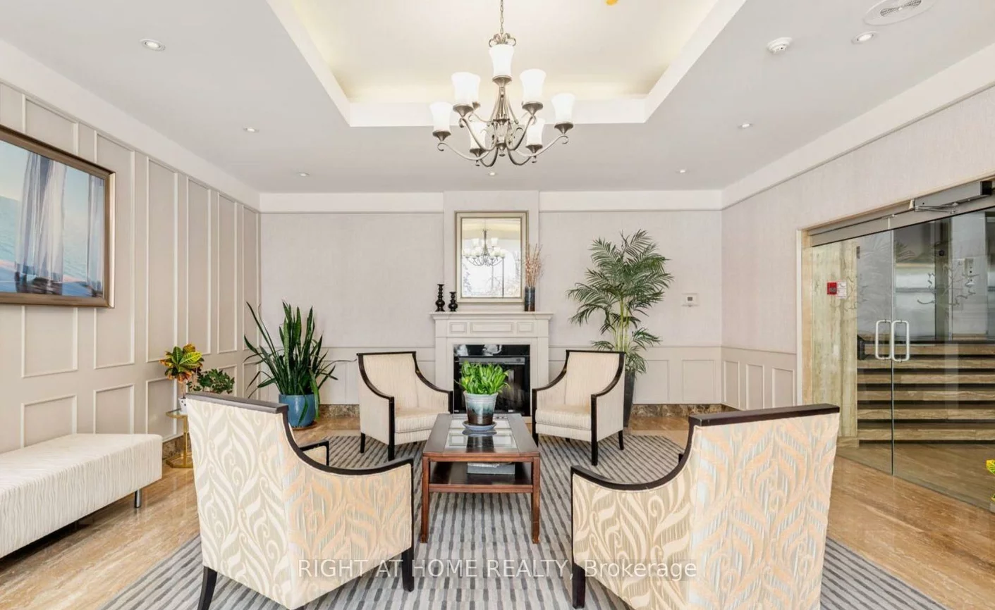1359, WHITE OAKS, 1005 - FA Falgarwood, Oakville
