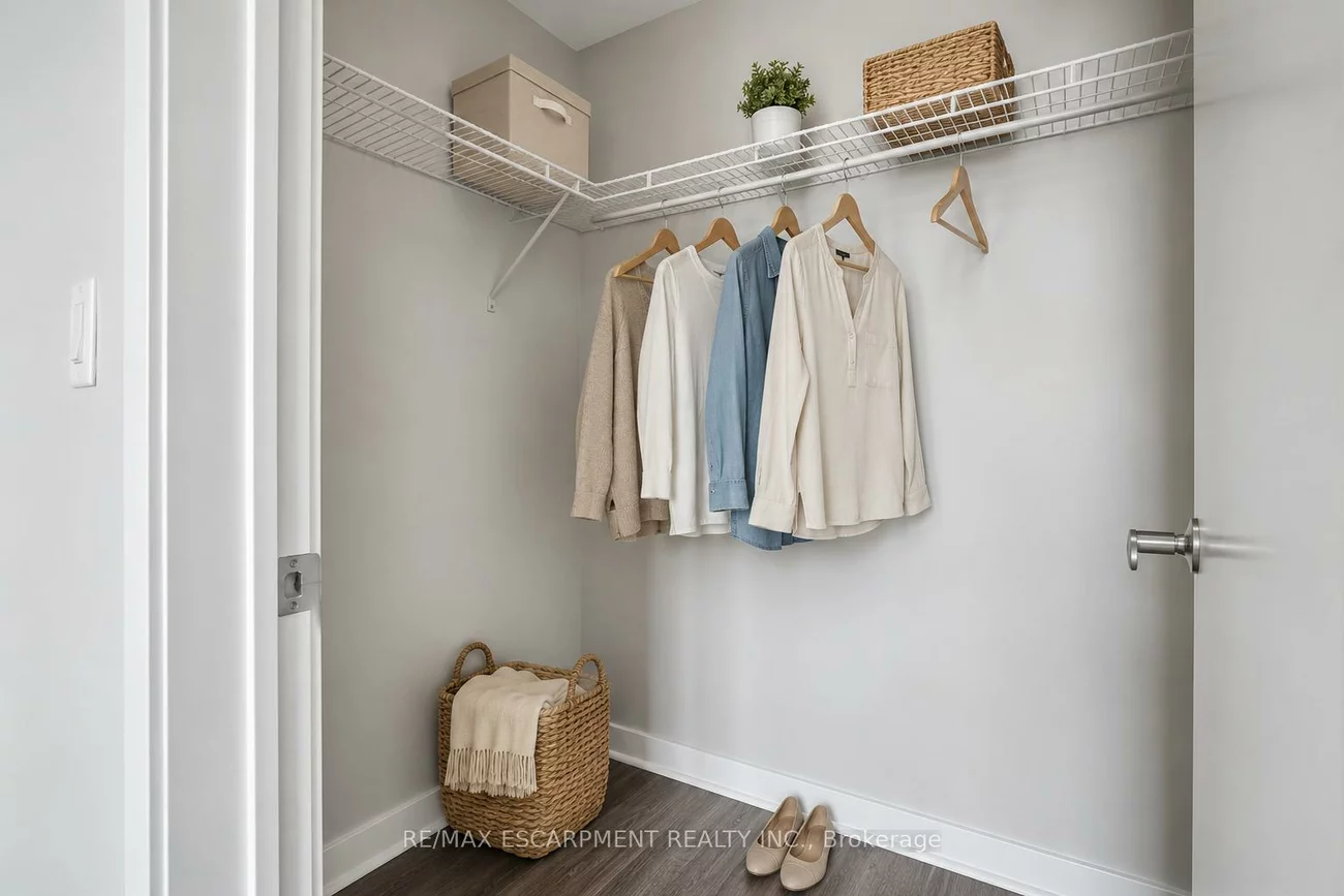 2490, Old Bronte, 1019 - WM Westmount, Oakville