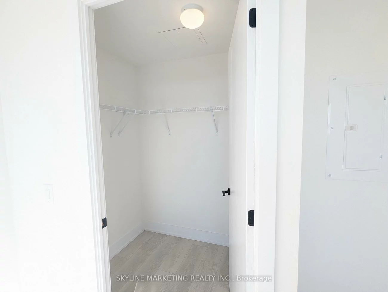2450, Old Bronte, 1019 - WM Westmount, Oakville