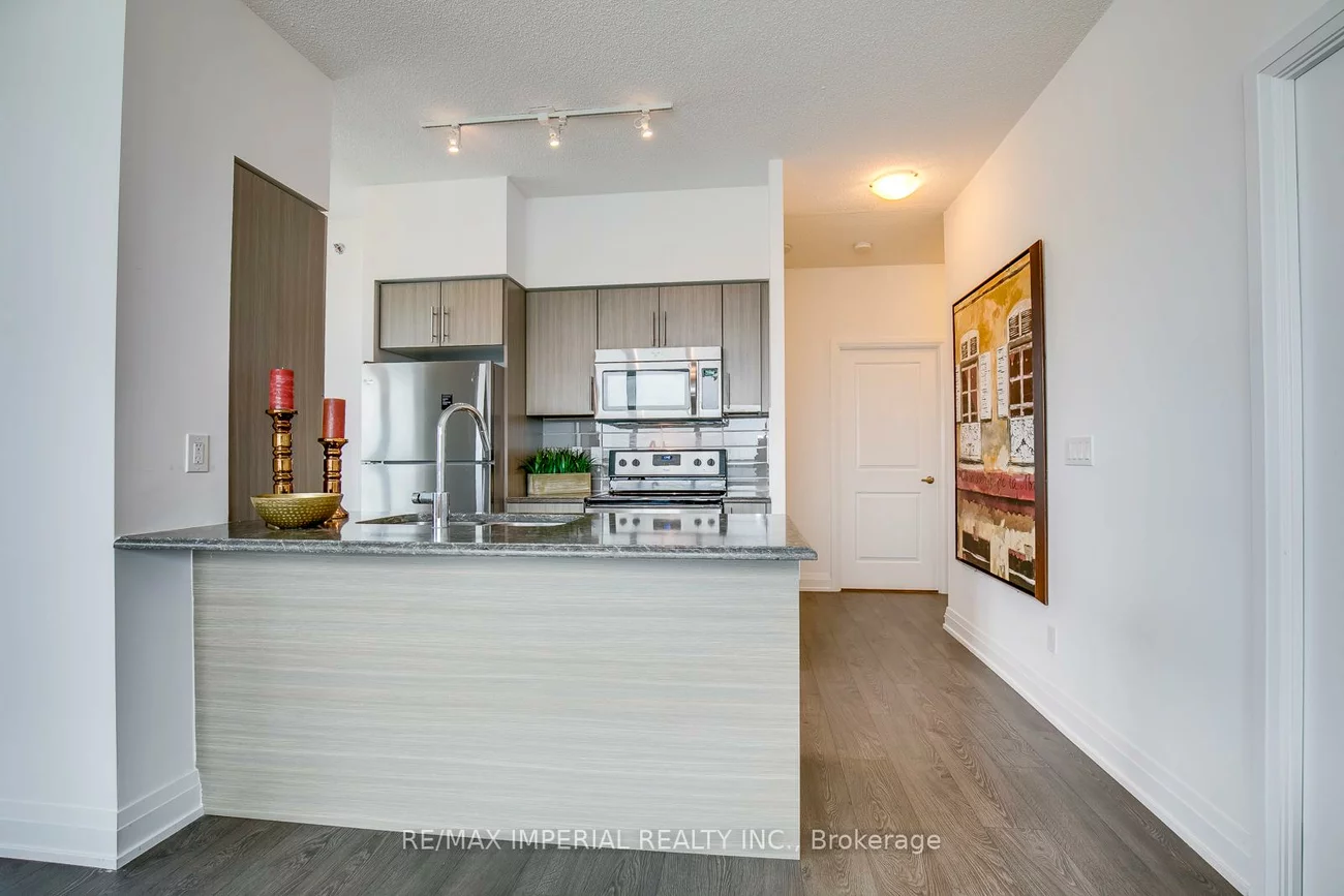 65, Speers, 1002 - CO Central, Oakville