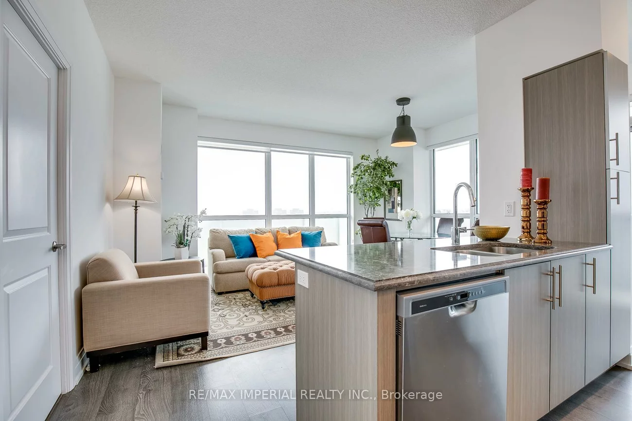 65, Speers, 1002 - CO Central, Oakville