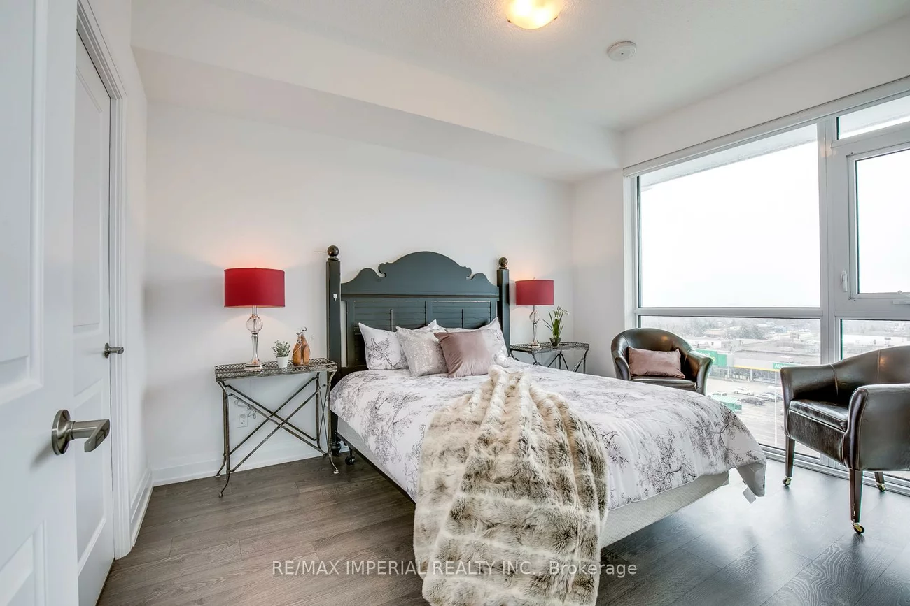 65, Speers, 1002 - CO Central, Oakville