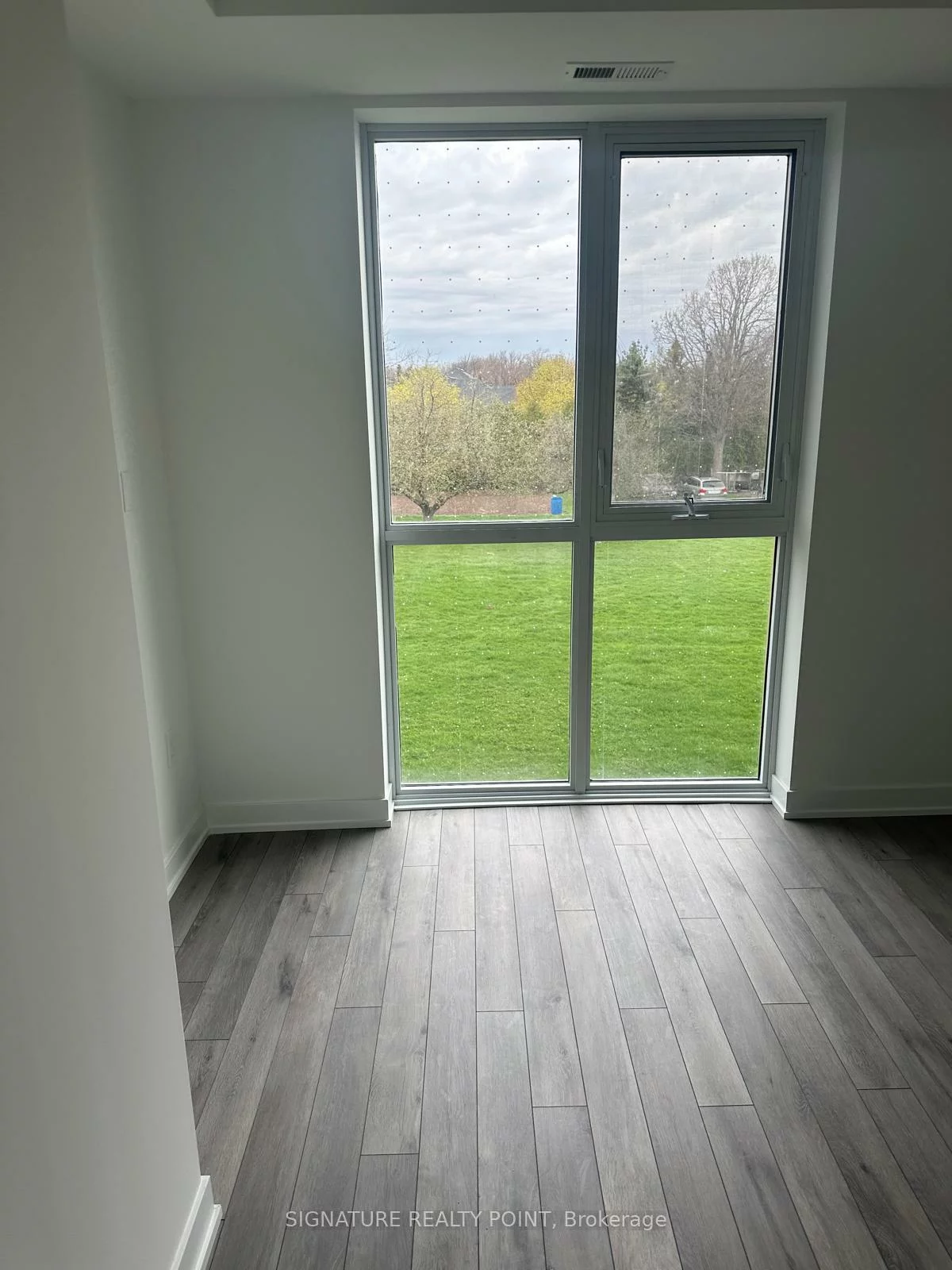 1005, Dundas, 1010 - JM Joshua Meadows, Oakville