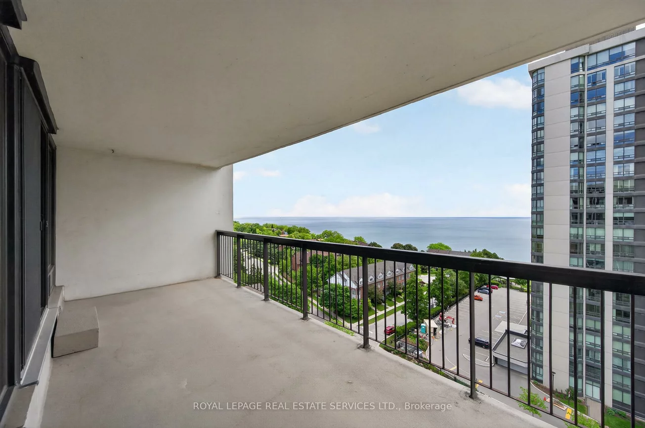2175, Marine, 1001 - BR Bronte, Oakville