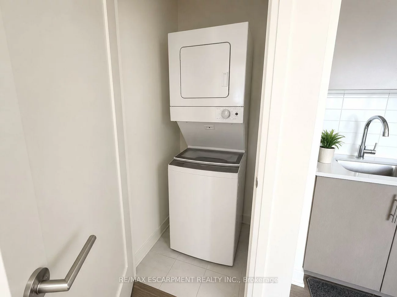 509, Dundas, 1008 - GO Glenorchy, Oakville