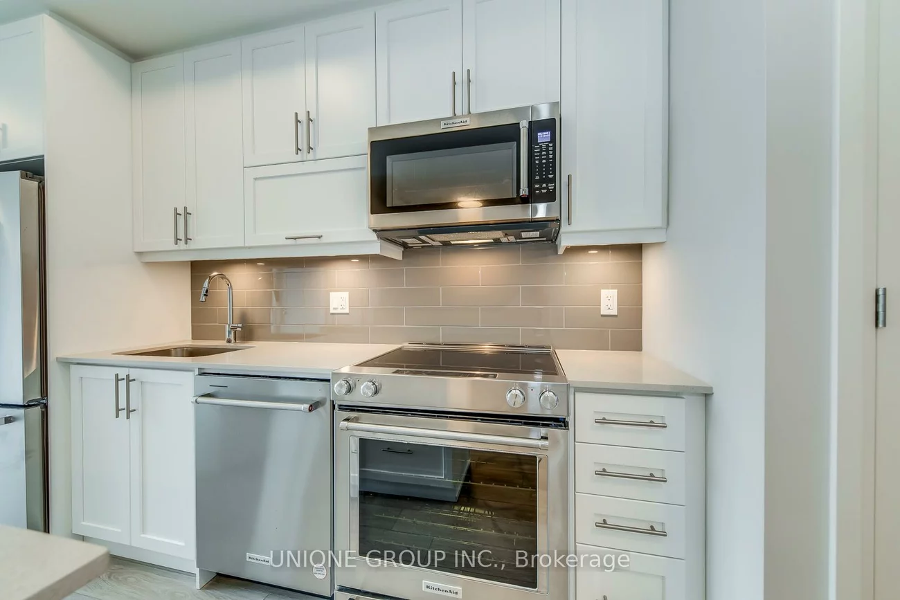 1415, Dundas, 1010 - JM Joshua Meadows, Oakville