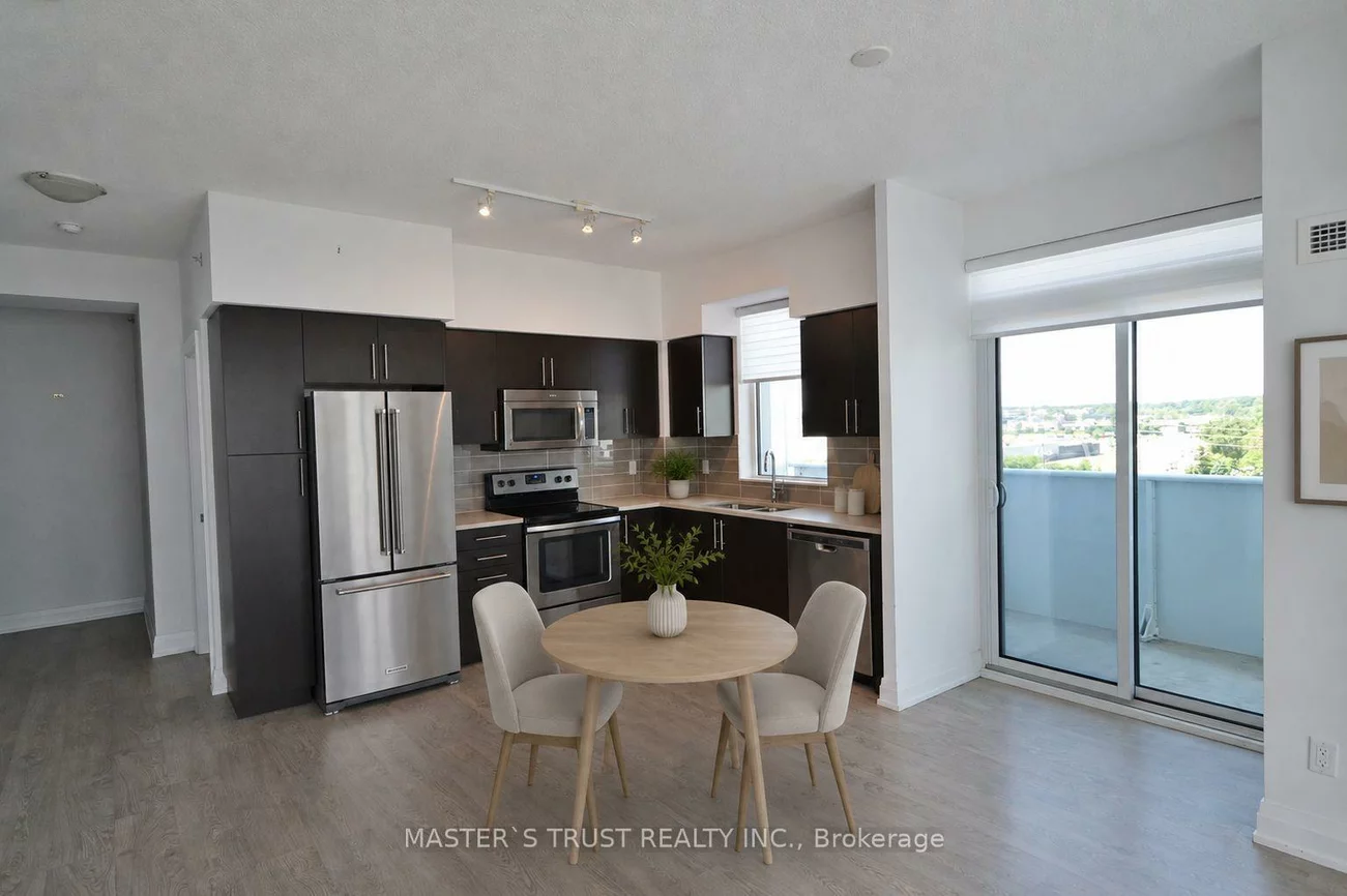 65, Speers, 1002 - CO Central, Oakville