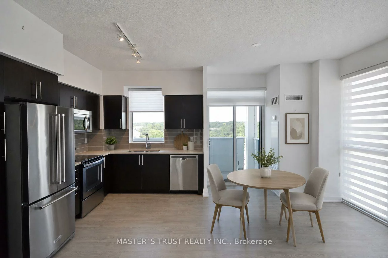 65, Speers, 1002 - CO Central, Oakville