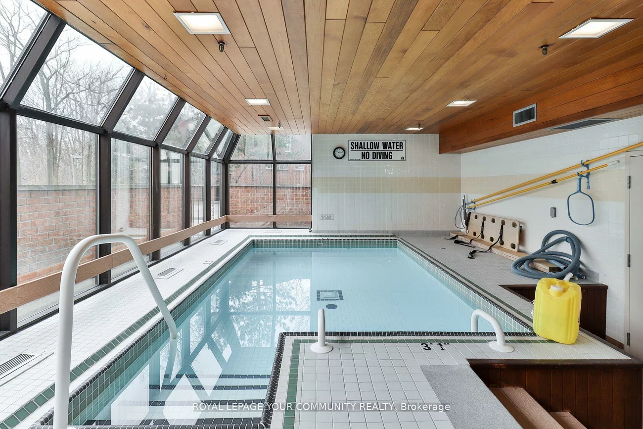 1240, Marlborough, 1003 - CP College Park, Oakville