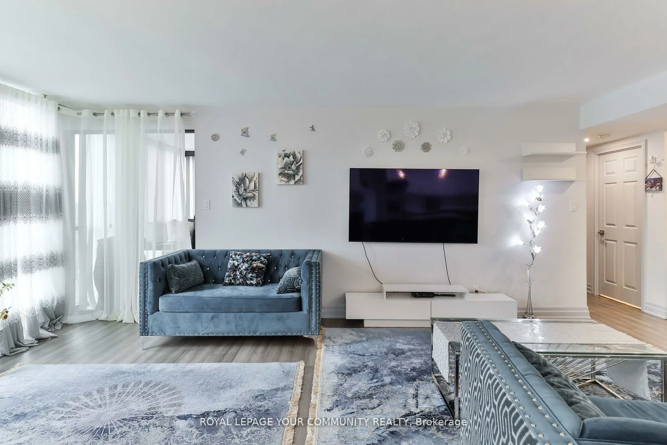 1240, Marlborough, 1003 - CP College Park, Oakville