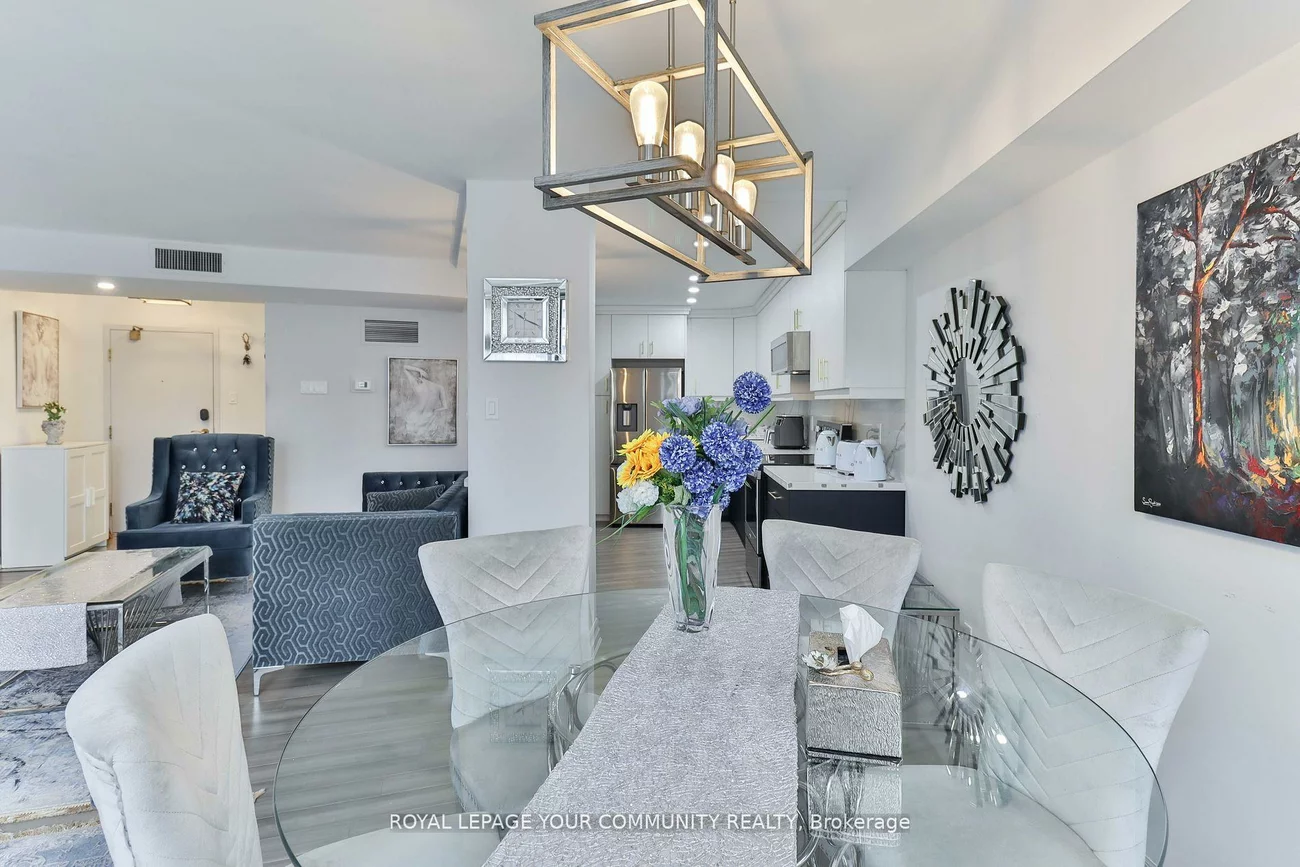 1240, Marlborough, 1003 - CP College Park, Oakville
