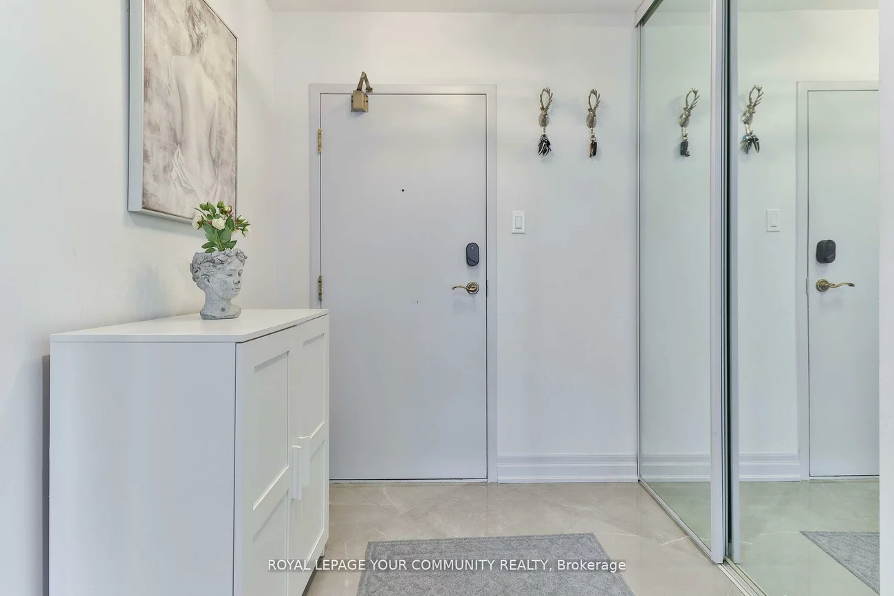 1240, Marlborough, 1003 - CP College Park, Oakville