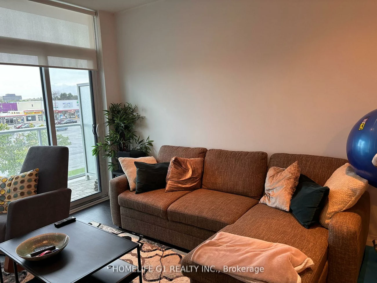 65, Speers, 1002 - CO Central, Oakville