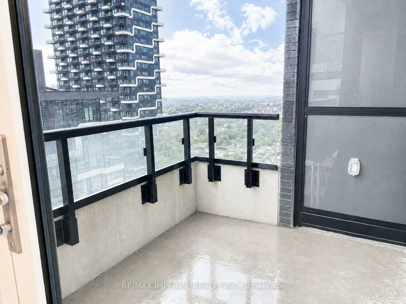 2481, Taunton, 1015 - RO River Oaks, Oakville