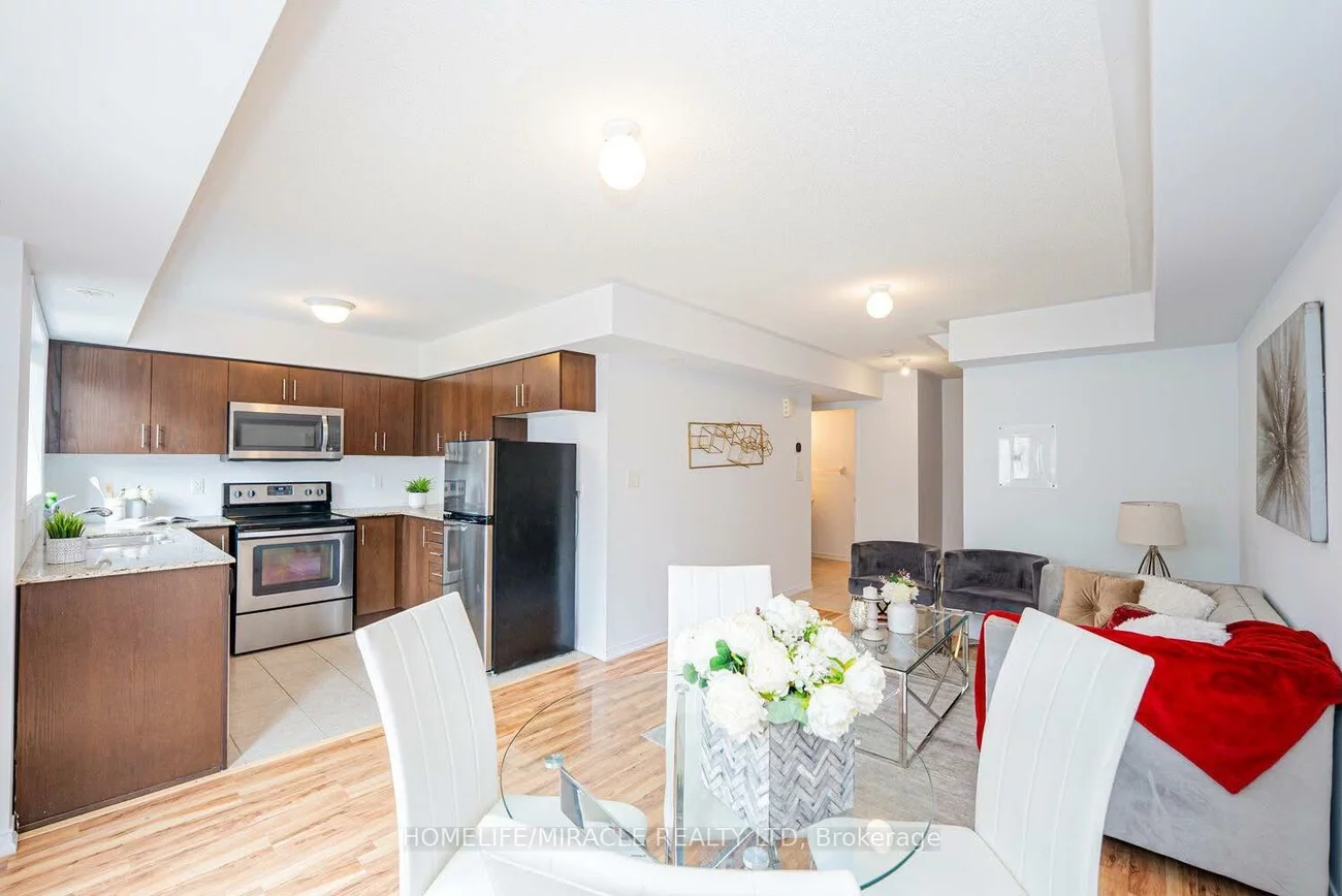 2476, Post, 1015 - RO River Oaks, Oakville