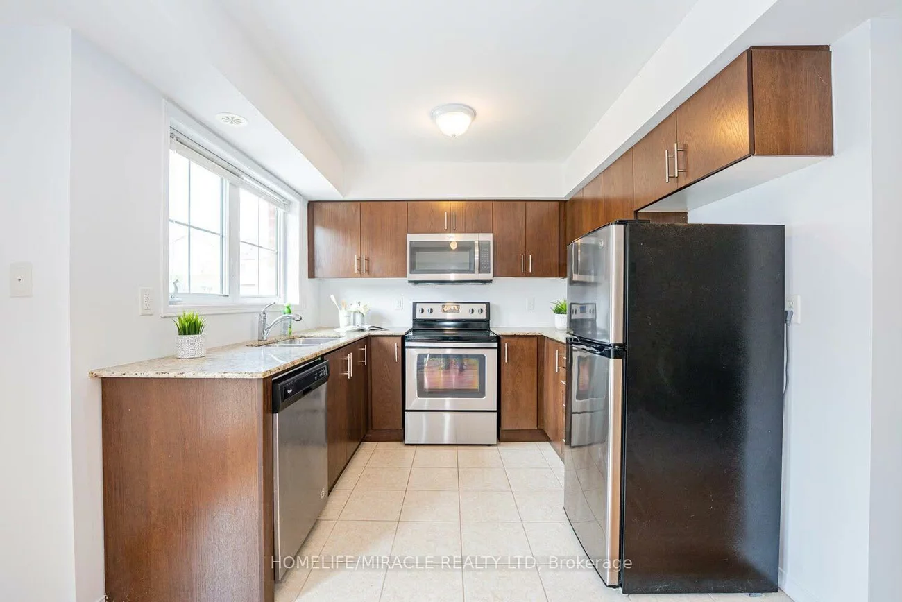2476, Post, 1015 - RO River Oaks, Oakville