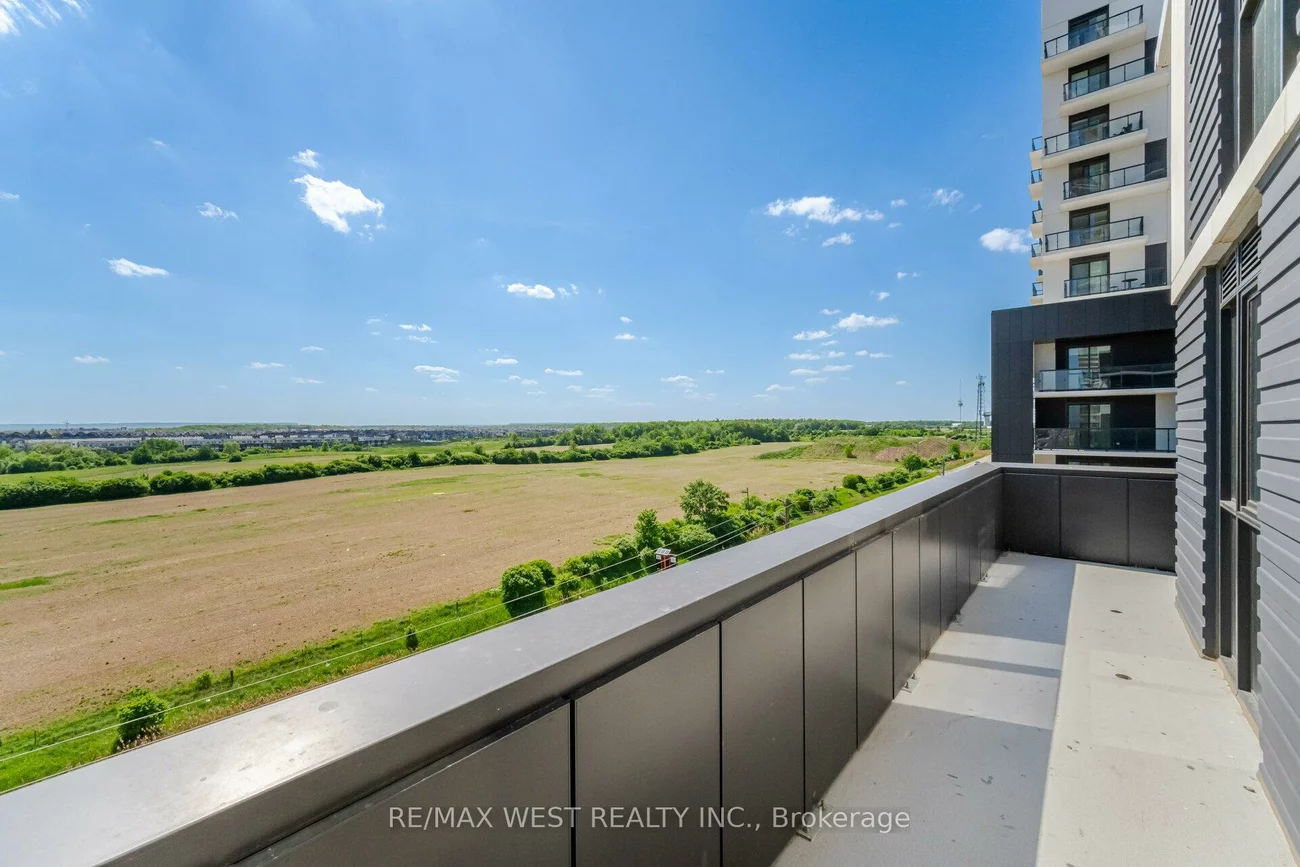 335, Wheat Boom, 1010 - JM Joshua Meadows, Oakville