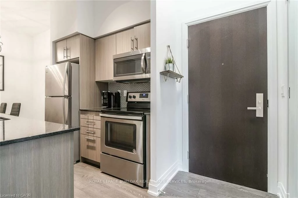 55, Speers, 1002 - CO Central, Oakville