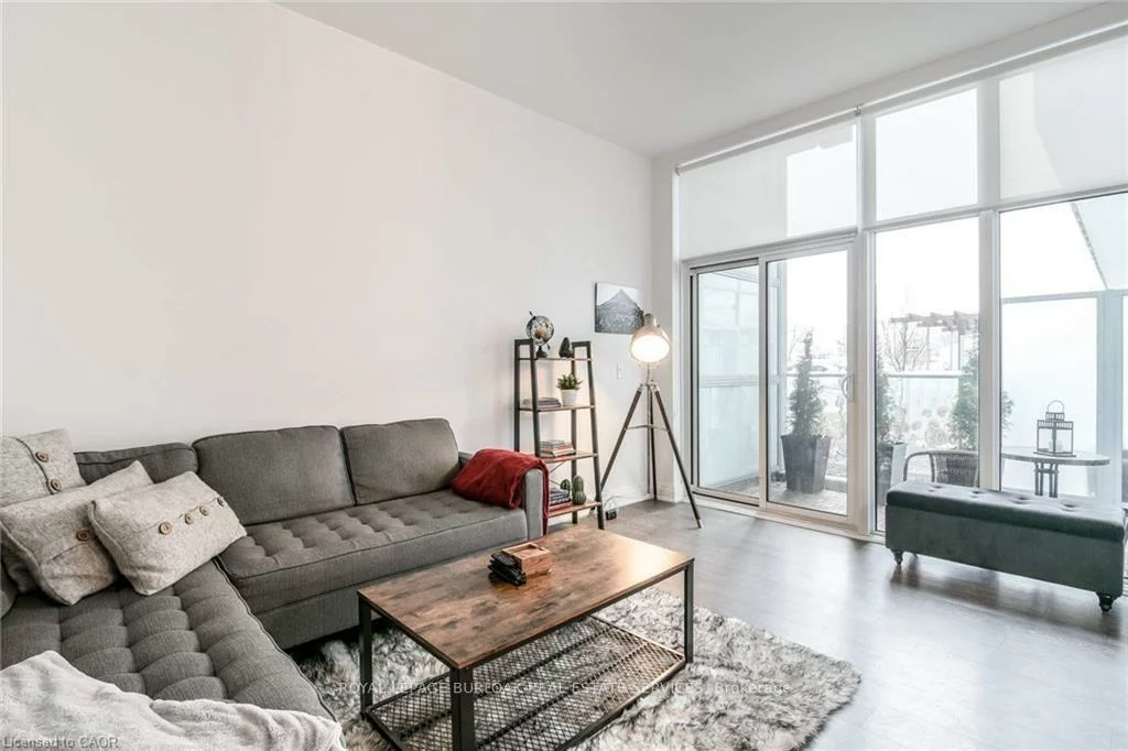 55, Speers, 1002 - CO Central, Oakville