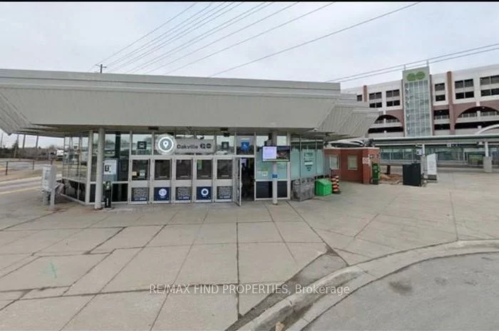 55, Speers, 1002 - CO Central, Oakville
