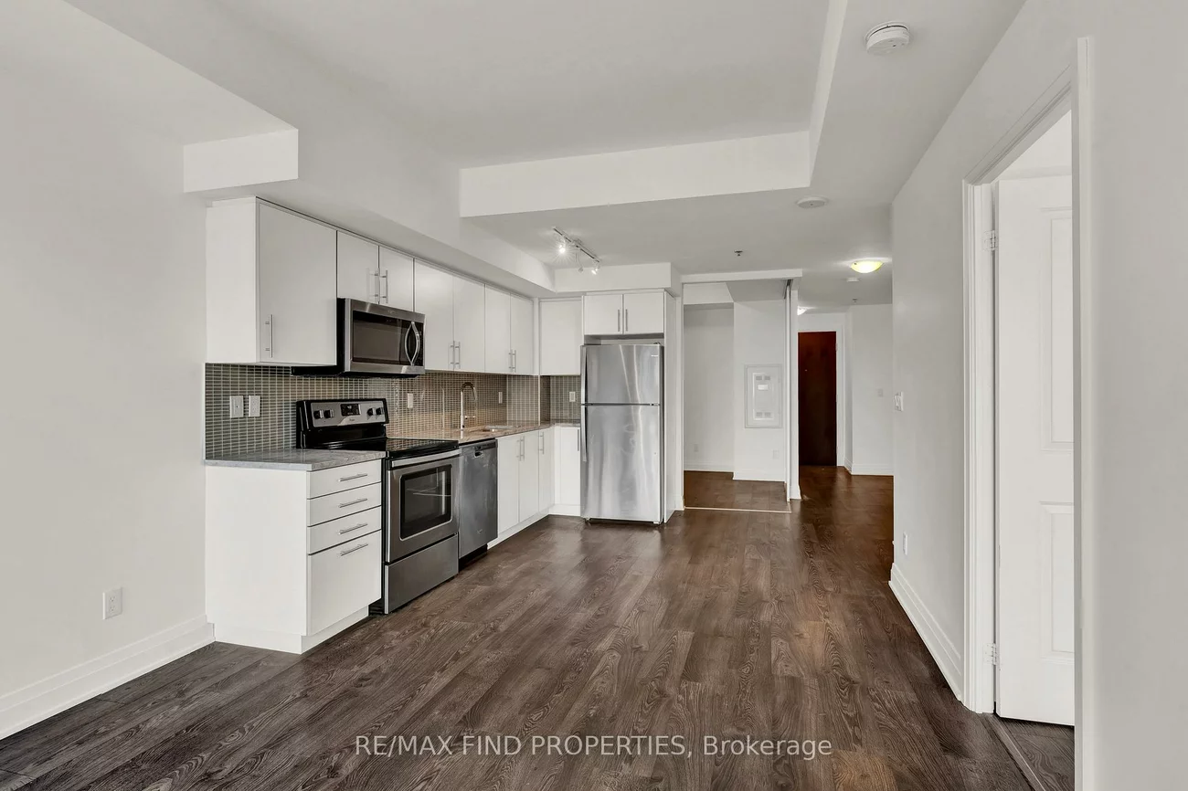 55, Speers, 1002 - CO Central, Oakville