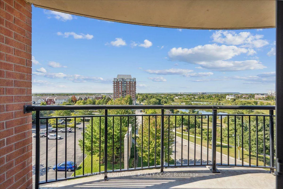 2365, Central Park, 1015 - RO River Oaks, Oakville