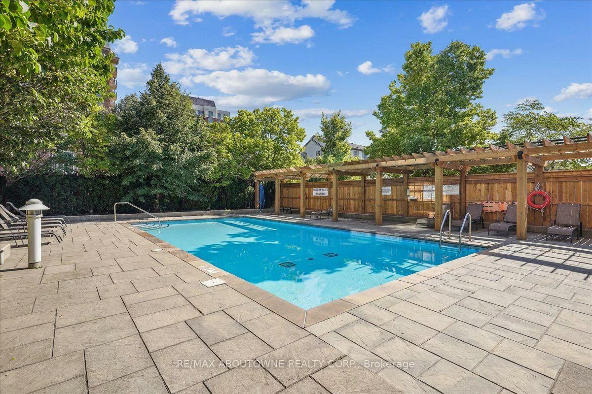 2365, Central Park, 1015 - RO River Oaks, Oakville