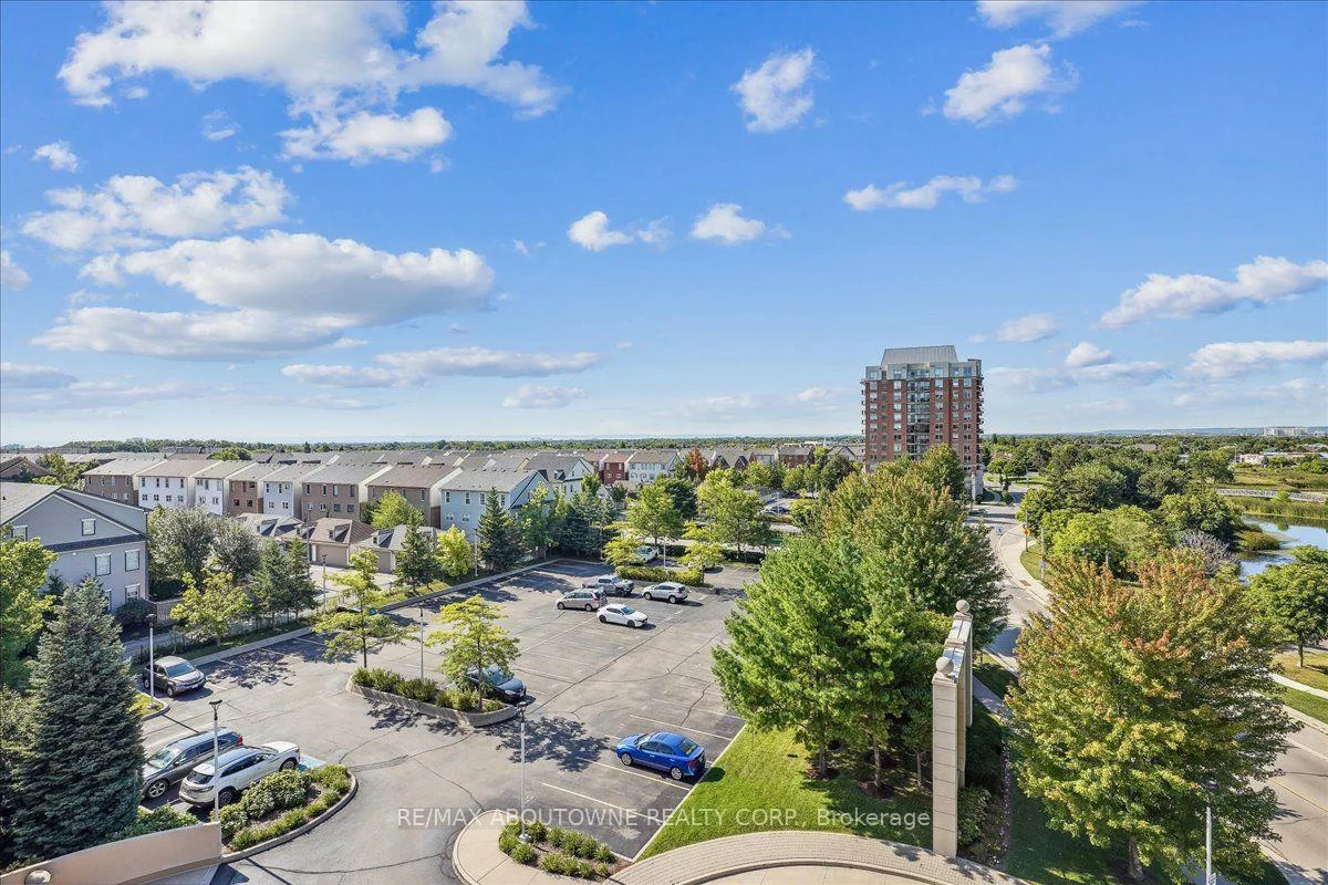 2365, Central Park, 1015 - RO River Oaks, Oakville