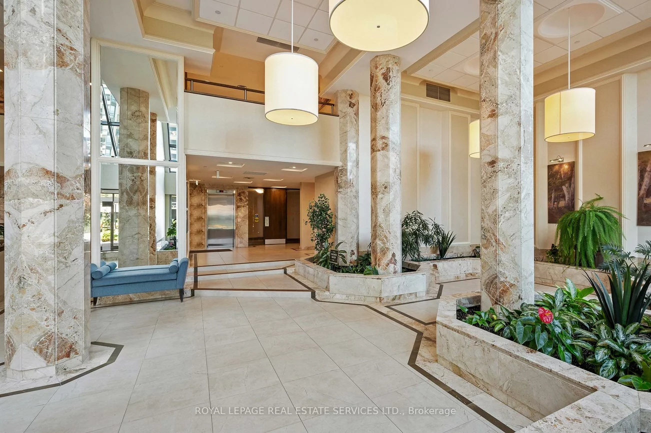 2170, Marine, 1001 - BR Bronte, Oakville