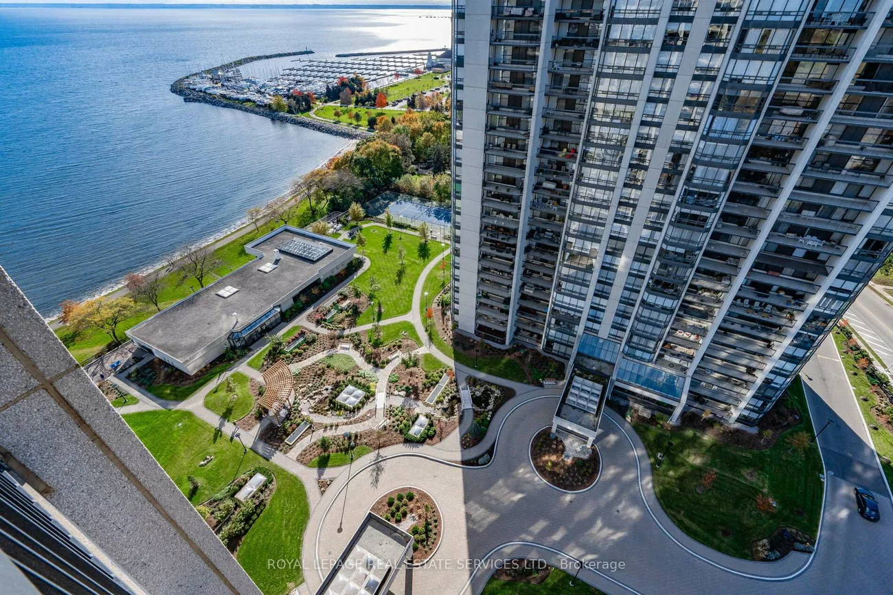 2170, Marine, 1001 - BR Bronte, Oakville