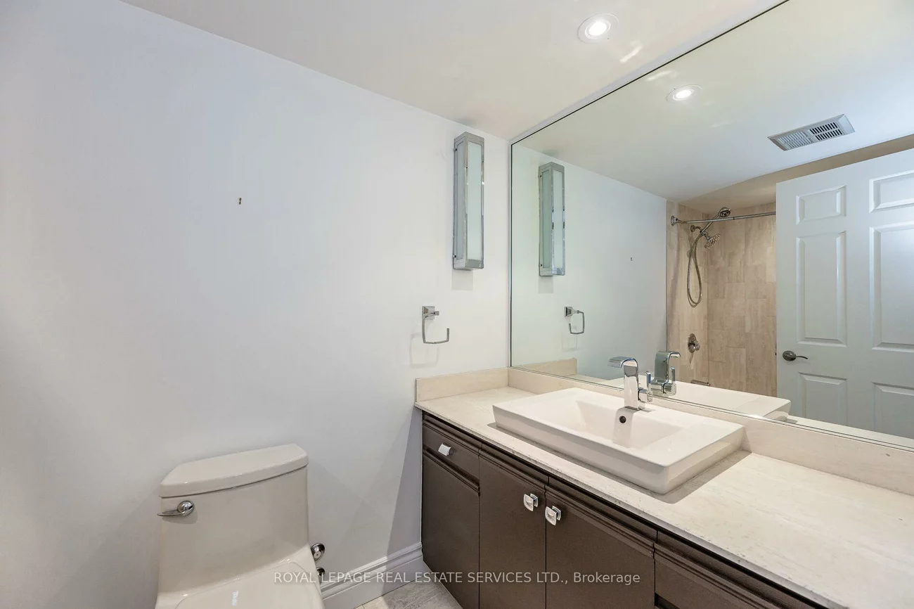 2170, Marine, 1001 - BR Bronte, Oakville
