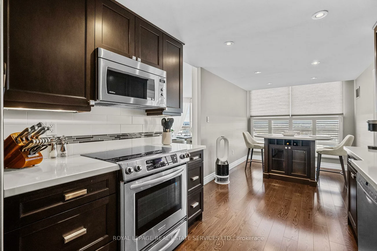 2170, Marine, 1001 - BR Bronte, Oakville