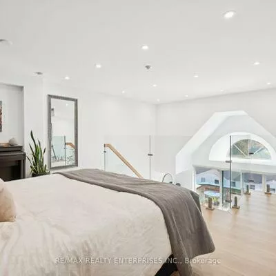185, Robinson, 1013 - OO Old Oakville, Oakville