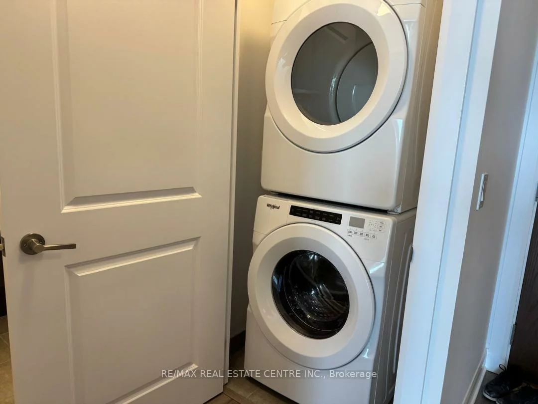 3240, William Coltson, 1010 - JM Joshua Meadows, Oakville