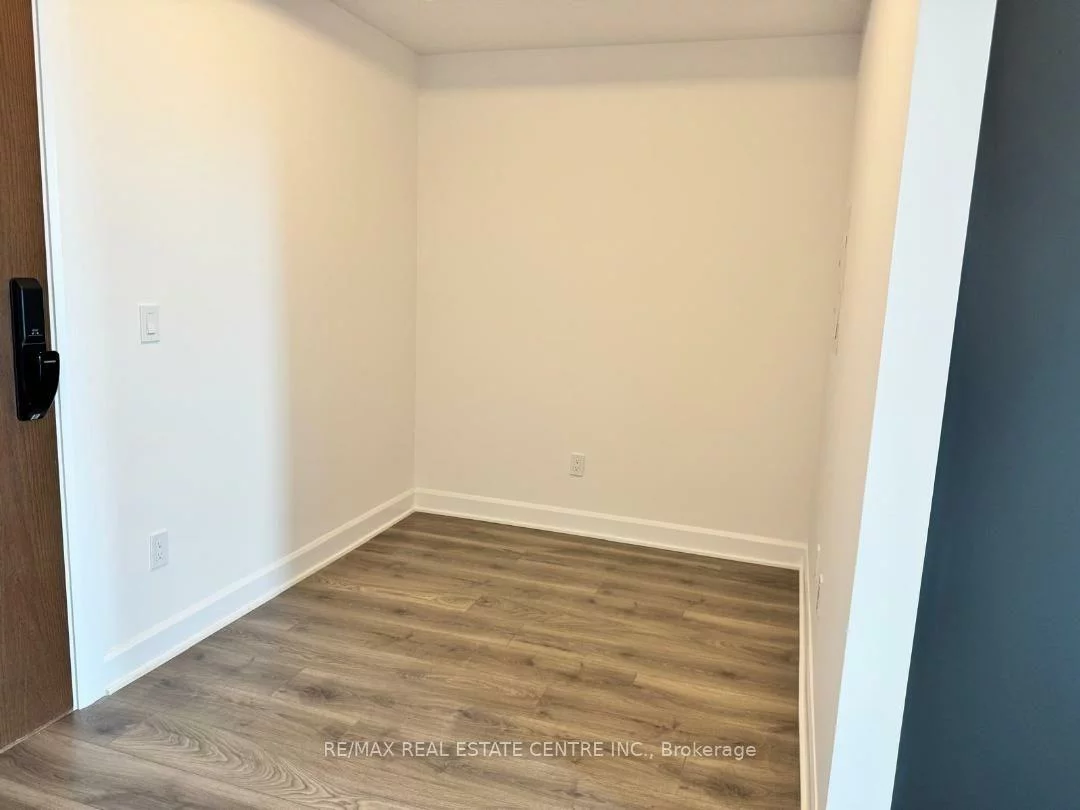 3240, William Coltson, 1010 - JM Joshua Meadows, Oakville