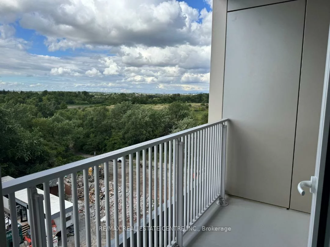 3240, William Coltson, 1010 - JM Joshua Meadows, Oakville