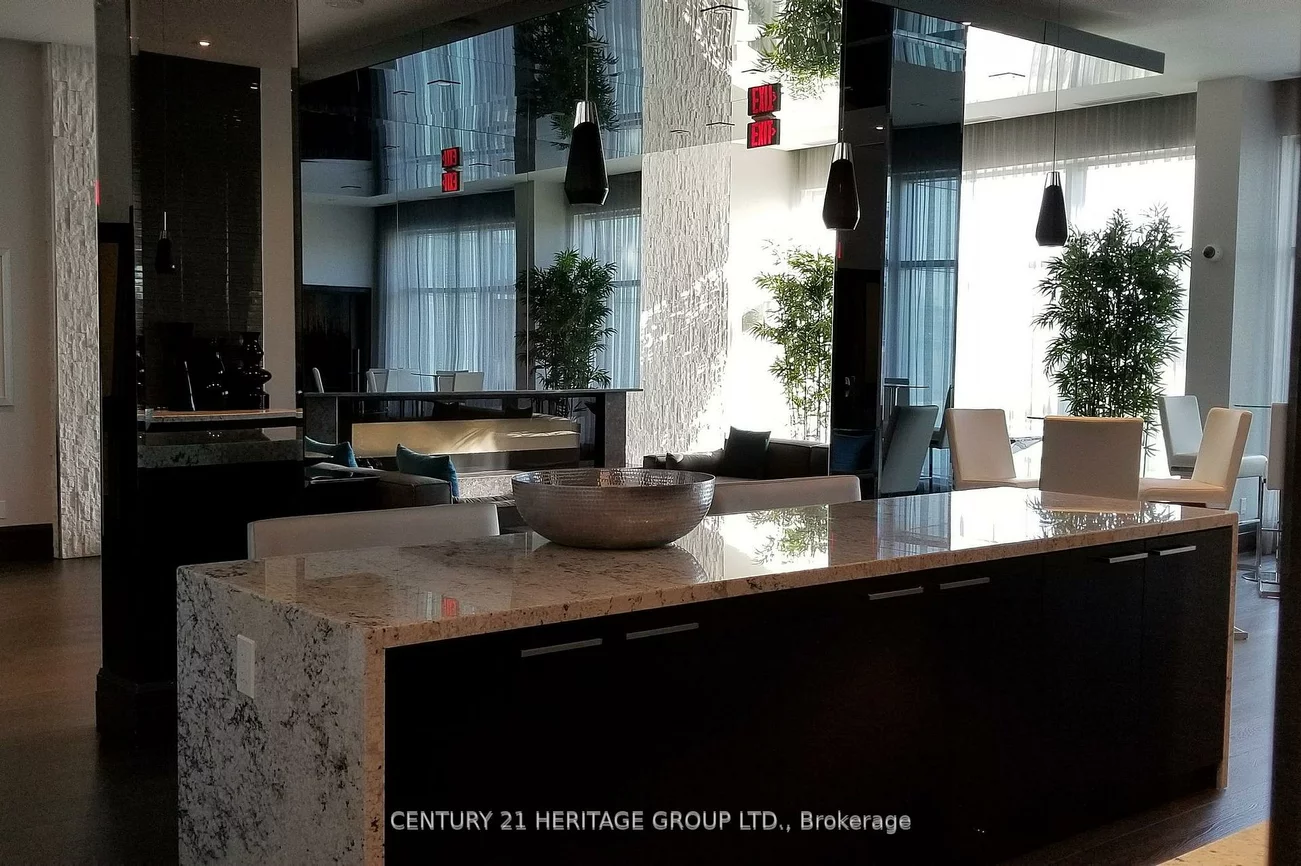 55, Speers, 1002 - CO Central, Oakville