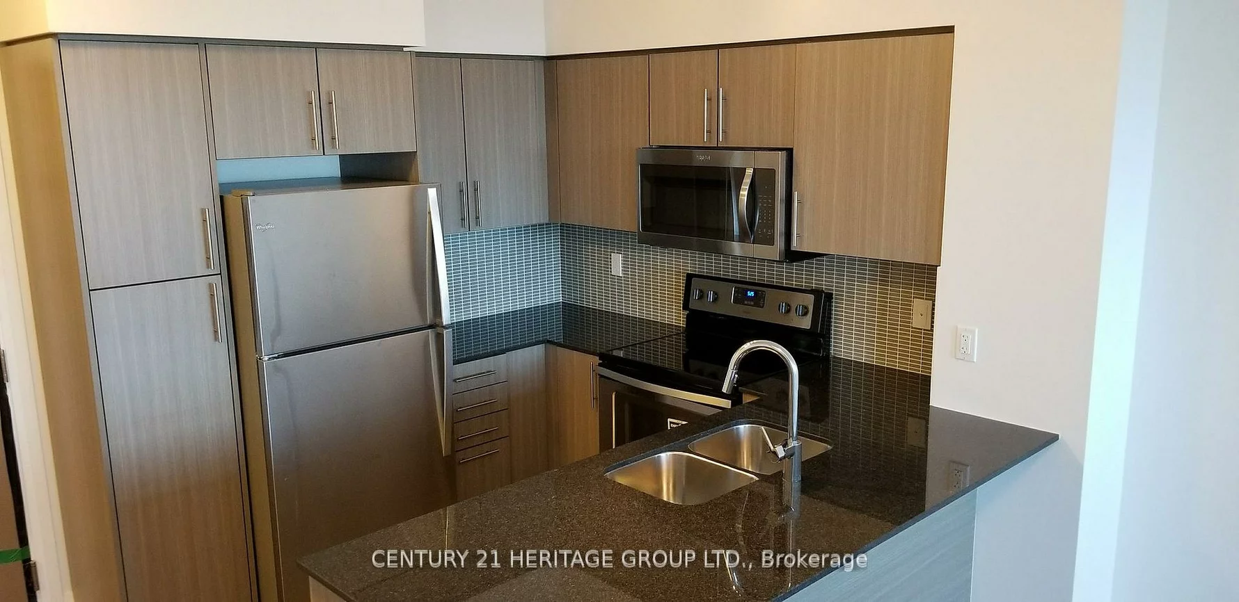 55, Speers, 1002 - CO Central, Oakville