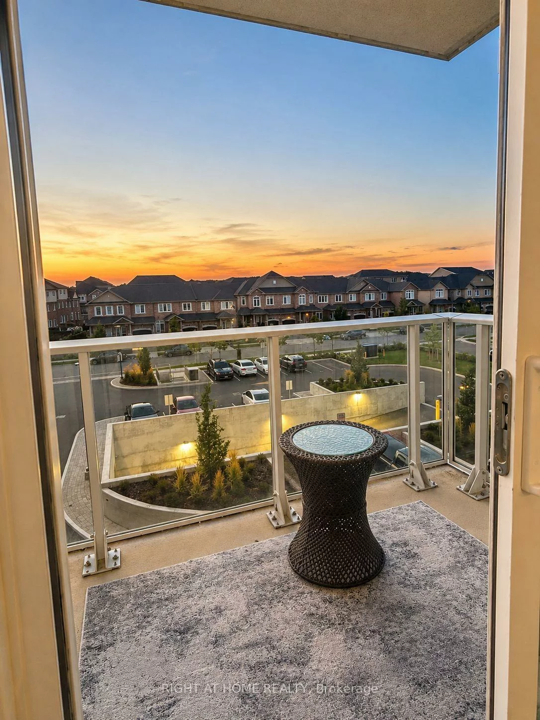 412, Silver Maple, 1010 - JM Joshua Meadows, Oakville