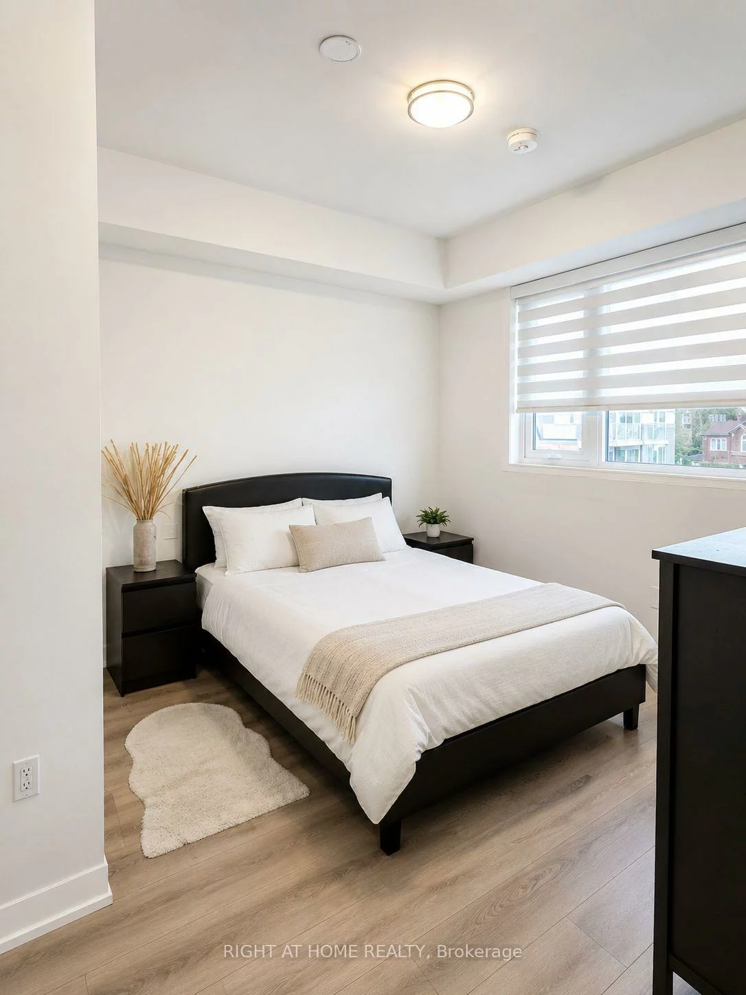 412, Silver Maple, 1010 - JM Joshua Meadows, Oakville