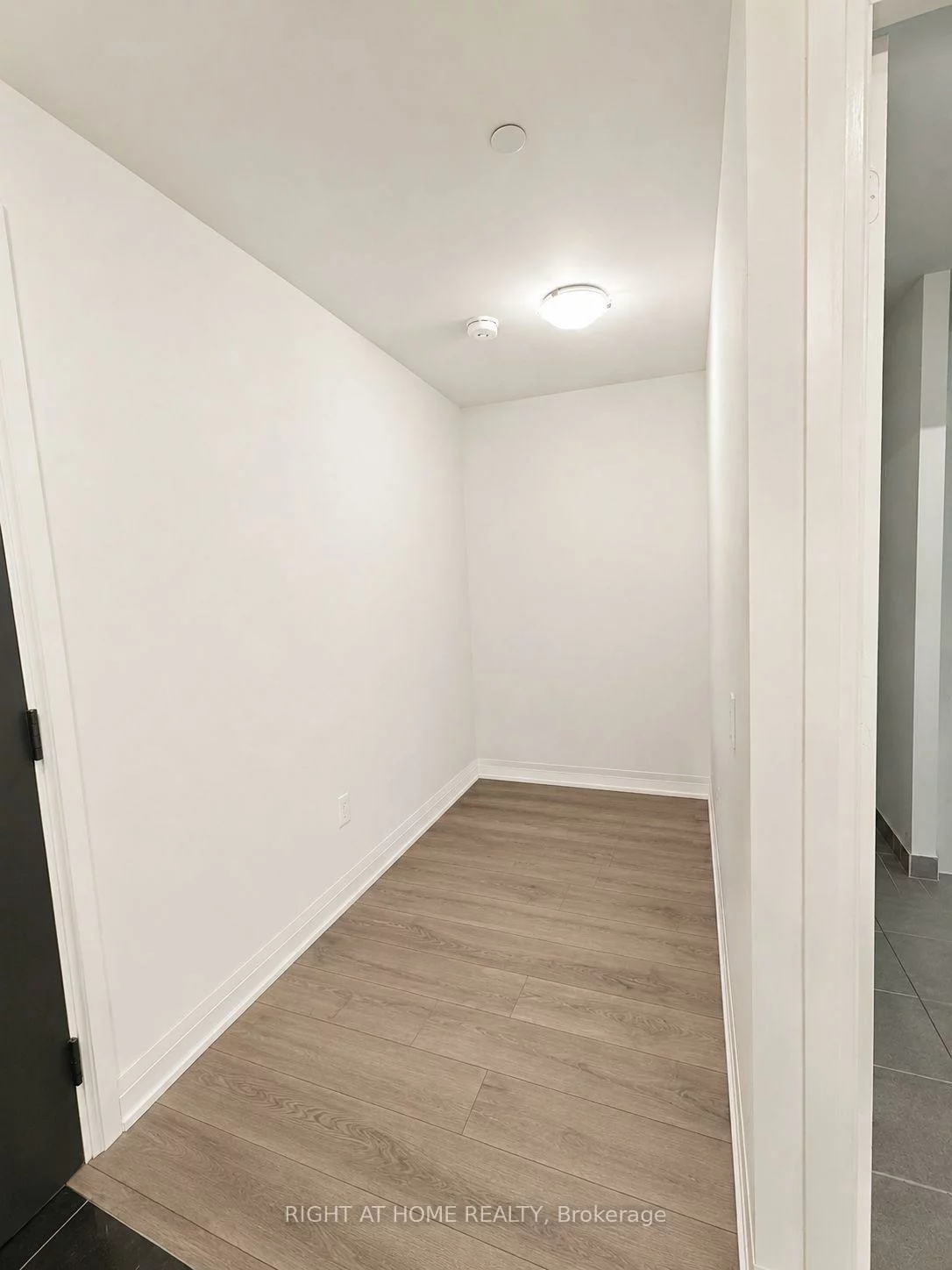 412, Silver Maple, 1010 - JM Joshua Meadows, Oakville
