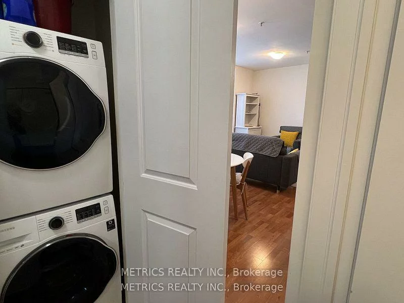 459, Kerr, 1002 - CO Central, Oakville
