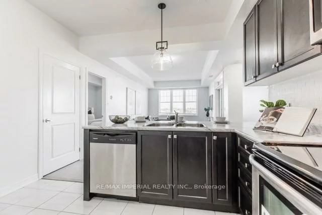 277, Gatwick, 1015 - RO River Oaks, Oakville