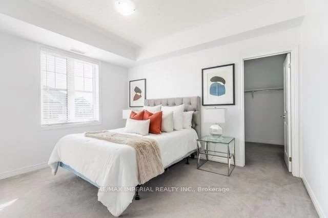 277, Gatwick, 1015 - RO River Oaks, Oakville