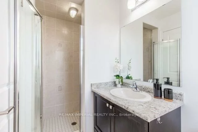 277, Gatwick, 1015 - RO River Oaks, Oakville