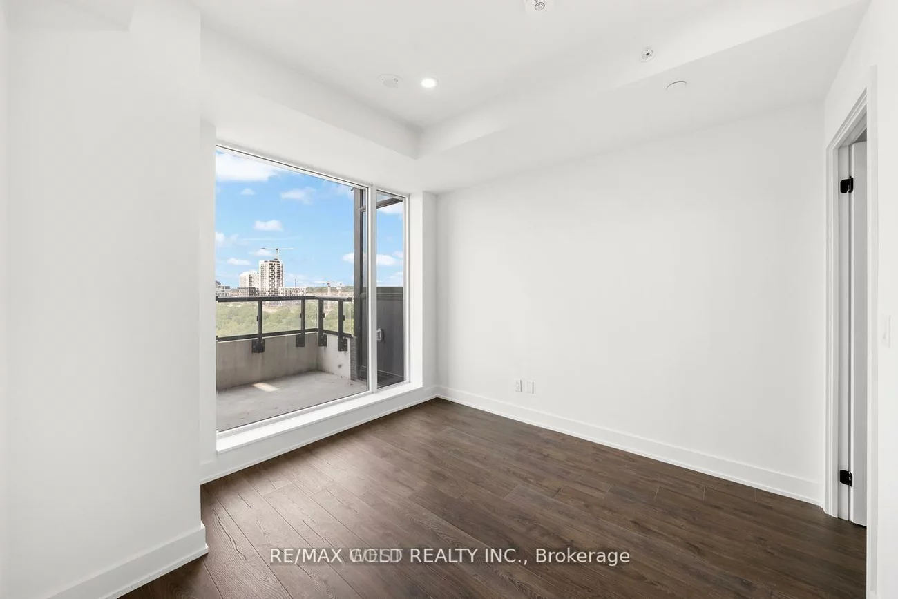 2489, Taunton, 1015 - RO River Oaks, Oakville