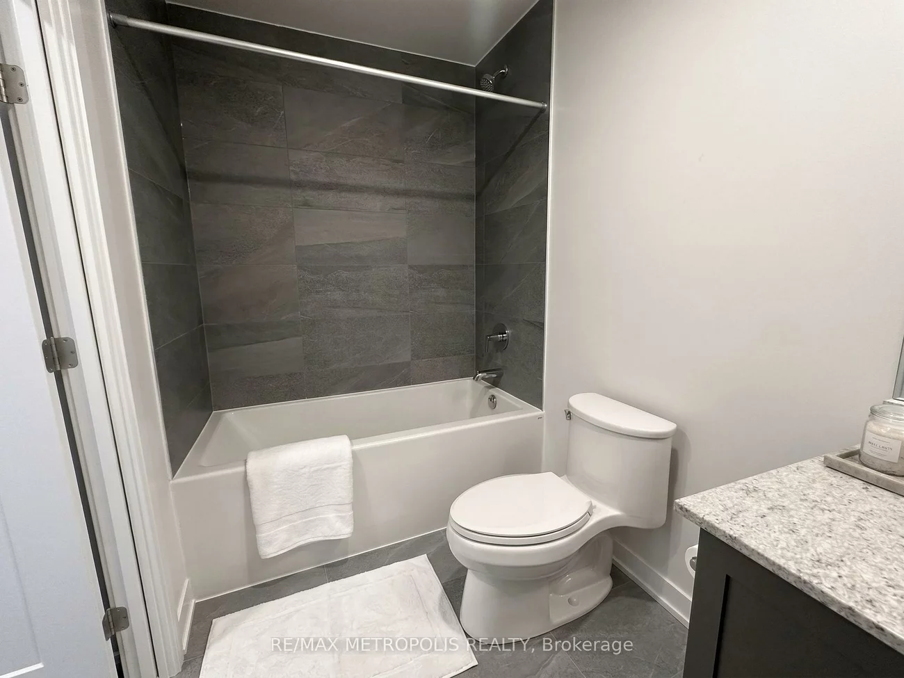 405, Dundas, 1008 - GO Glenorchy, Oakville